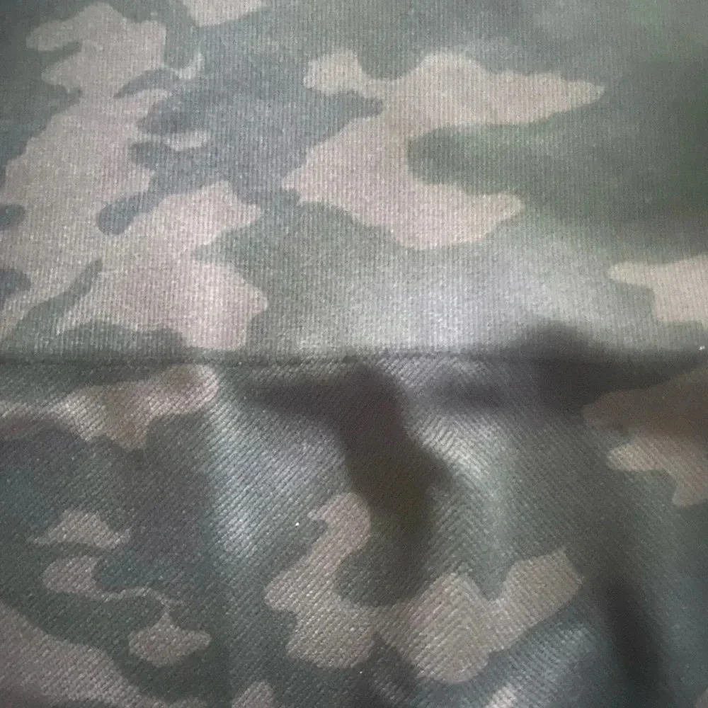 Spanx Look At Me Now Leggings Black Camo Seamless High Waist Cropped Small New